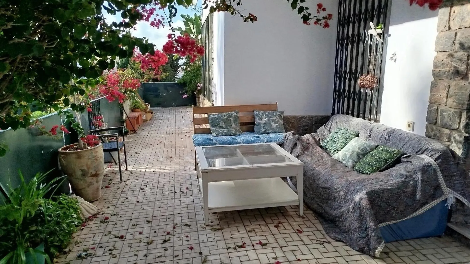 Homestay Relax Ferrandiz Apartment Malaga
